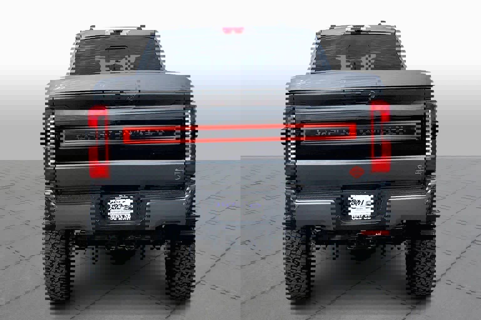 New 2026 Ford F250 Lariat w/ Black Appearance Package image 4