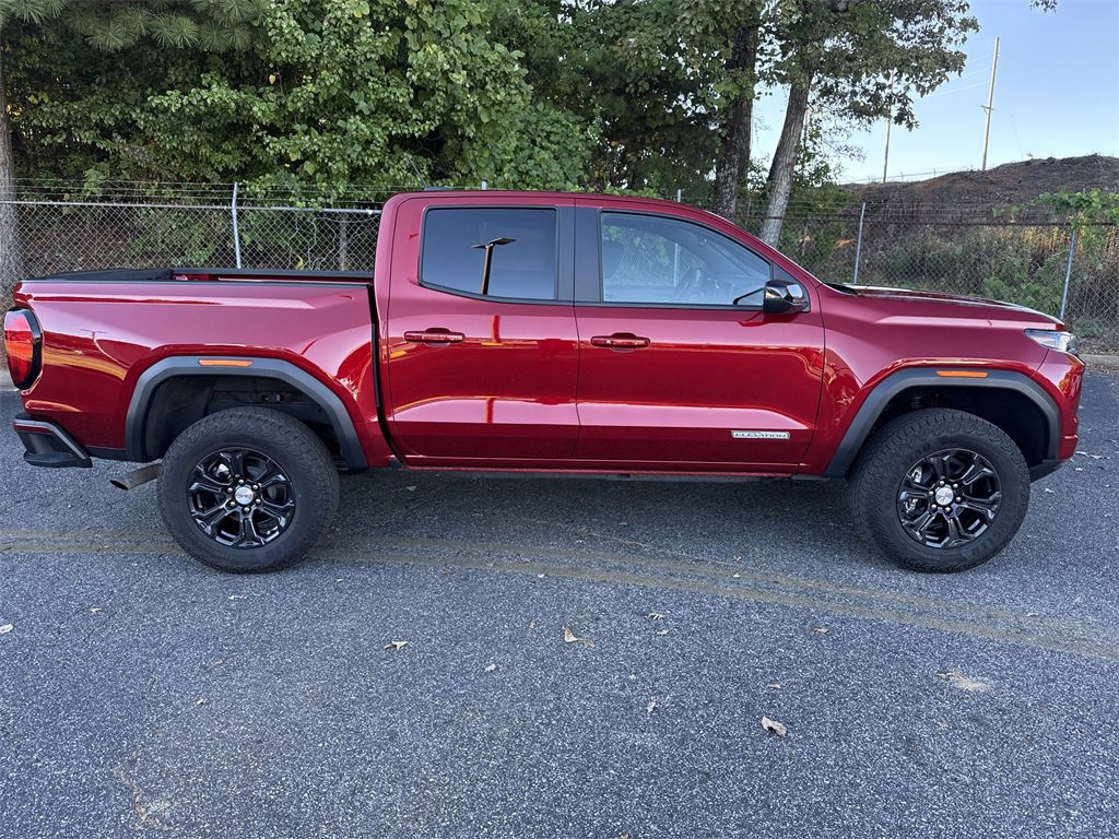 Used 2024 GMC Canyon Elevation image 8