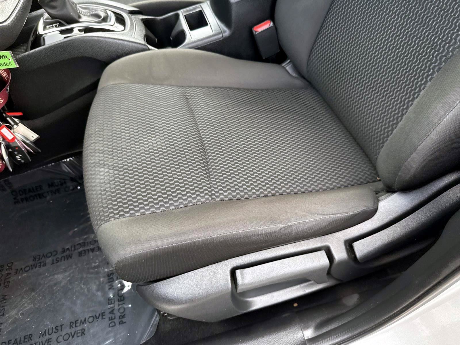 Used 2022 Nissan Rogue Sport S FWD image 19