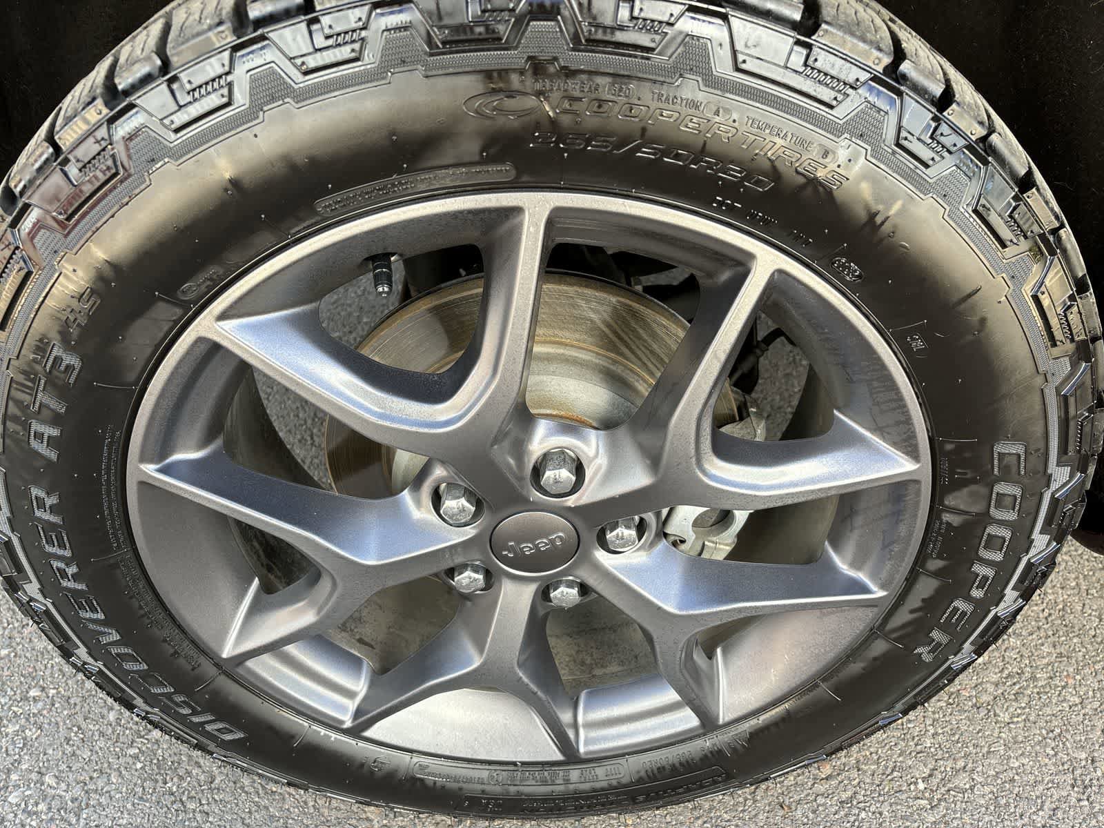 Certified 2019 Jeep Grand Cherokee Limited X AWD/4WD image 5