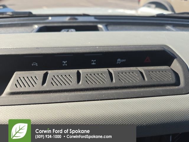 Used 2023 Ford Bronco Badlands image 10