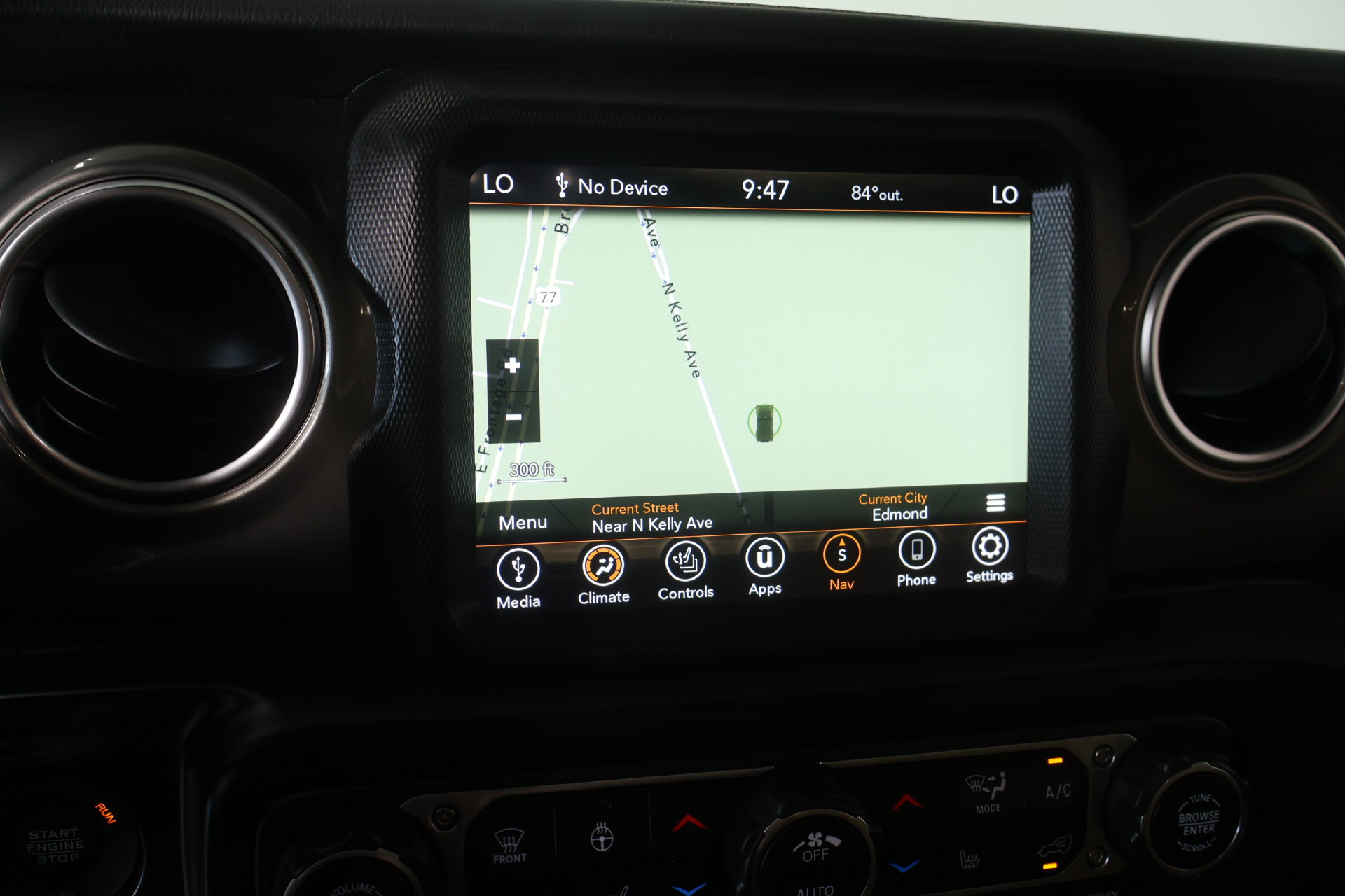 Used 2021 Jeep Gladiator Overland AWD/4WD image 7