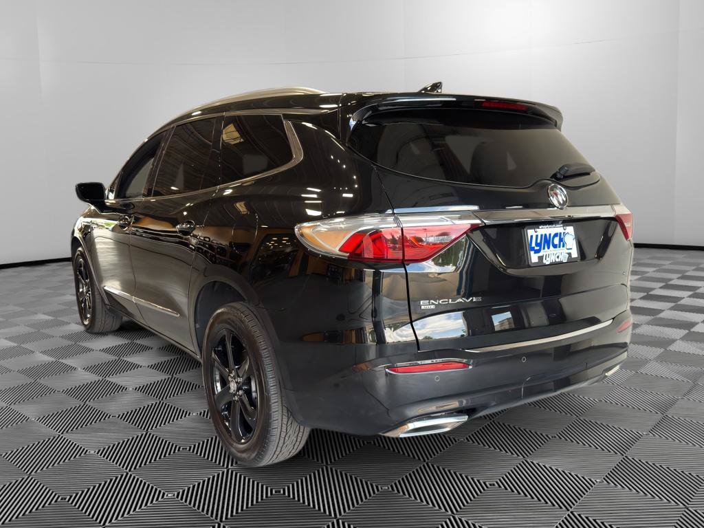 Used 2024 Buick Enclave Essence w/ Experience Buick Package AWD/4WD image 3