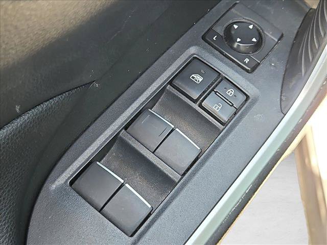 Used 2020 Toyota RAV4 XLE Premium FWD image 12