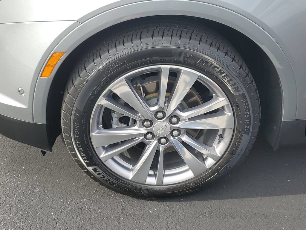 Certified 2024 Cadillac XT5 Premium Luxury w/ Technology Package AWD/4WD image 11