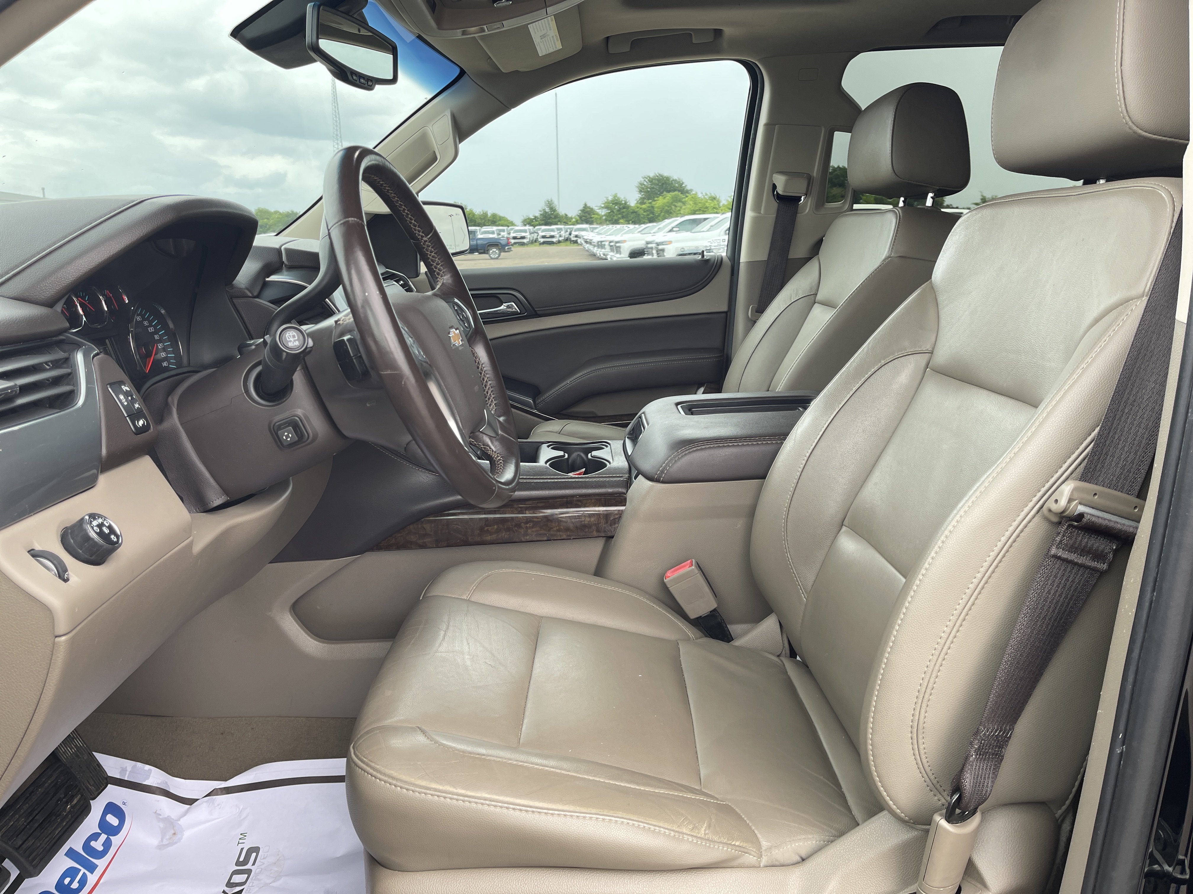 Used 2019 Chevrolet Suburban LT w/ LT Signature Package RWD image 36
