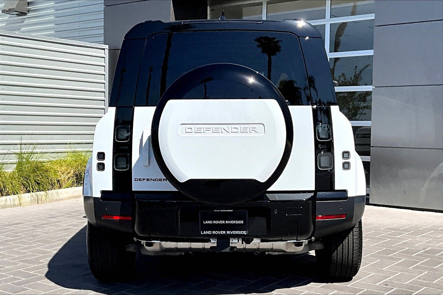 New 2026 Land Rover Defender 110 S image 4