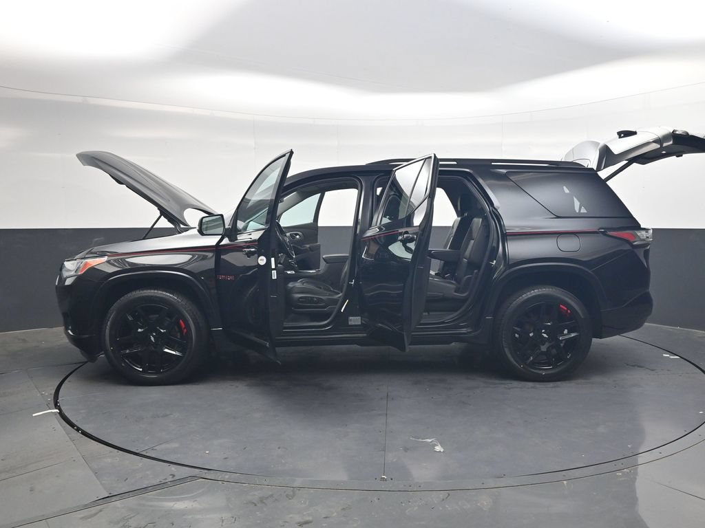 Used 2021 Chevrolet Traverse Premier w/ Redline Edition FWD image 40
