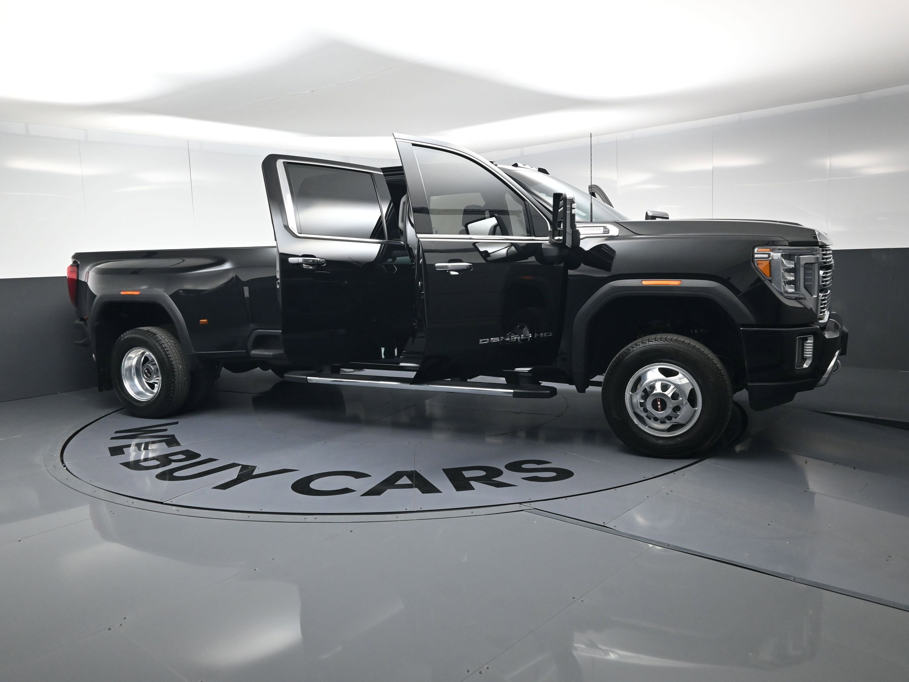 Certified 2022 GMC Sierra 3500 Denali image 32