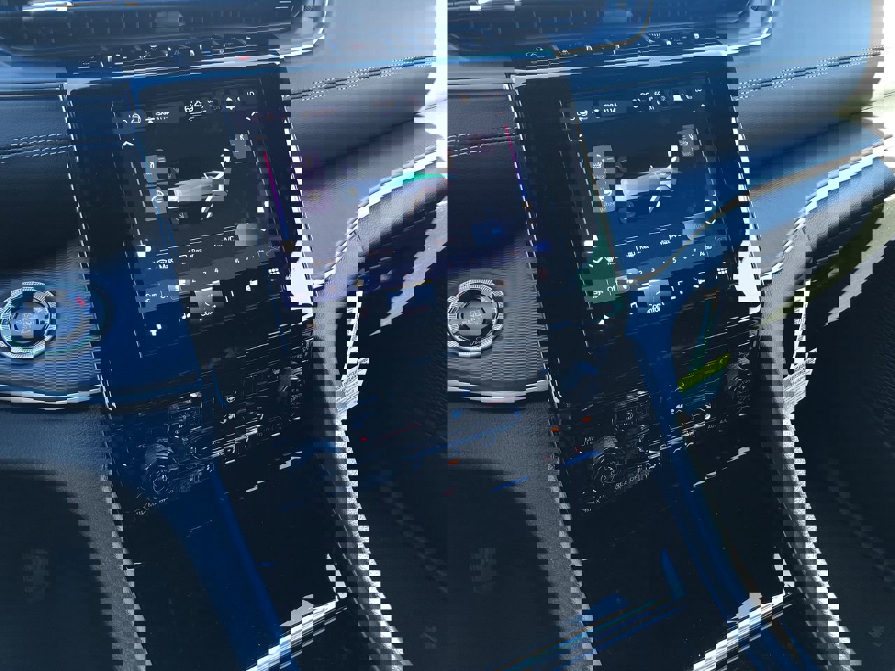 New 2025 Jeep Grand Cherokee Laredo X w/ Luxury Tech Group I image 30