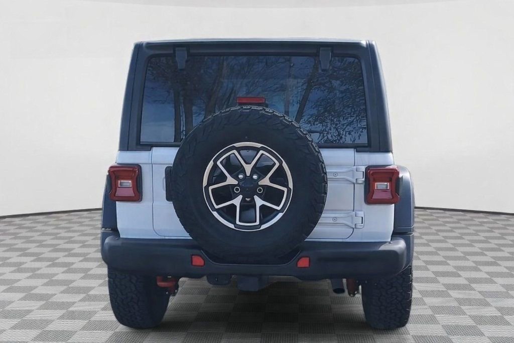 Used 2024 Jeep Wrangler Rubicon w/ Capability Package image 6