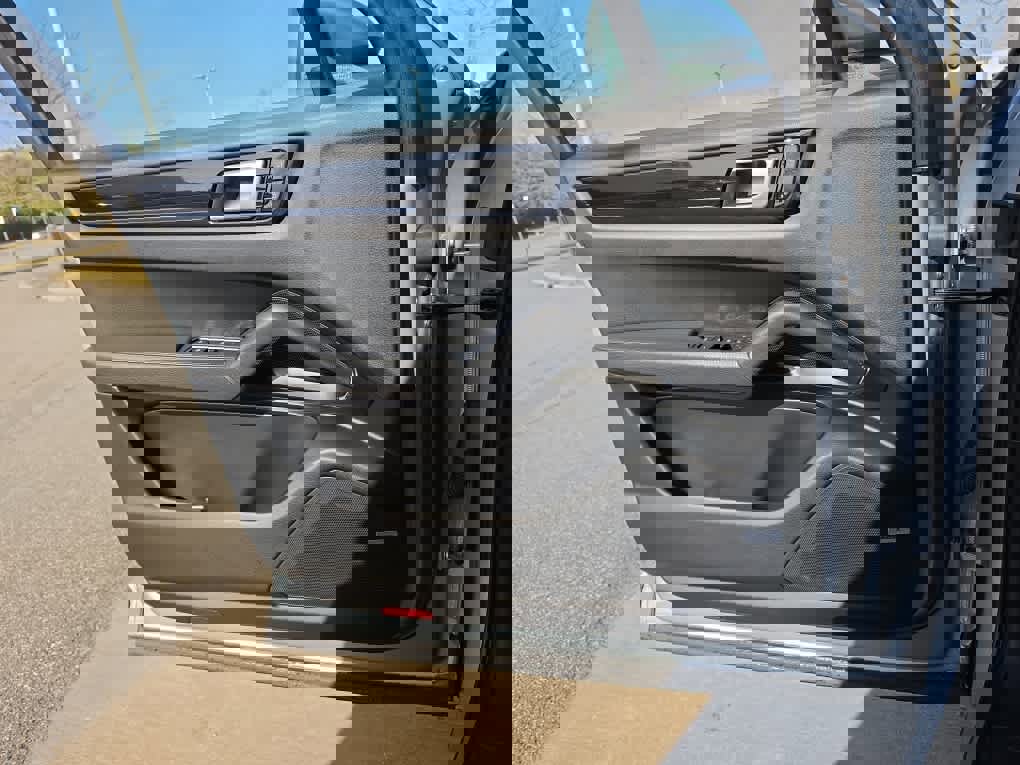 Used 2021 Porsche Cayenne AWD/4WD image 19