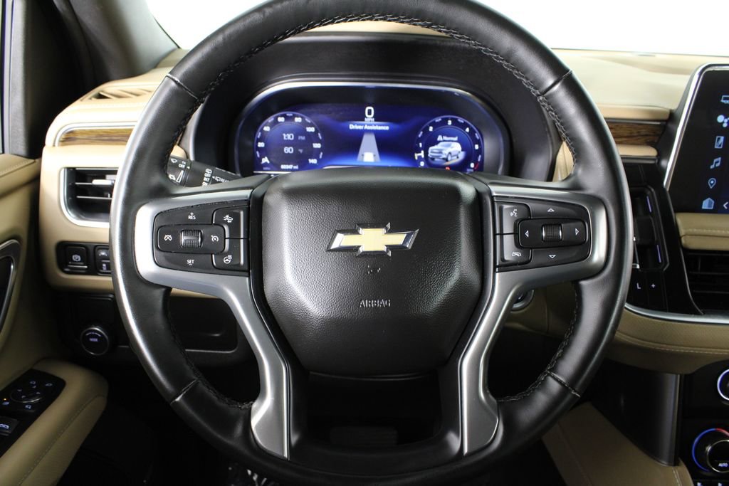 Used 2024 Chevrolet Suburban Premier image 9