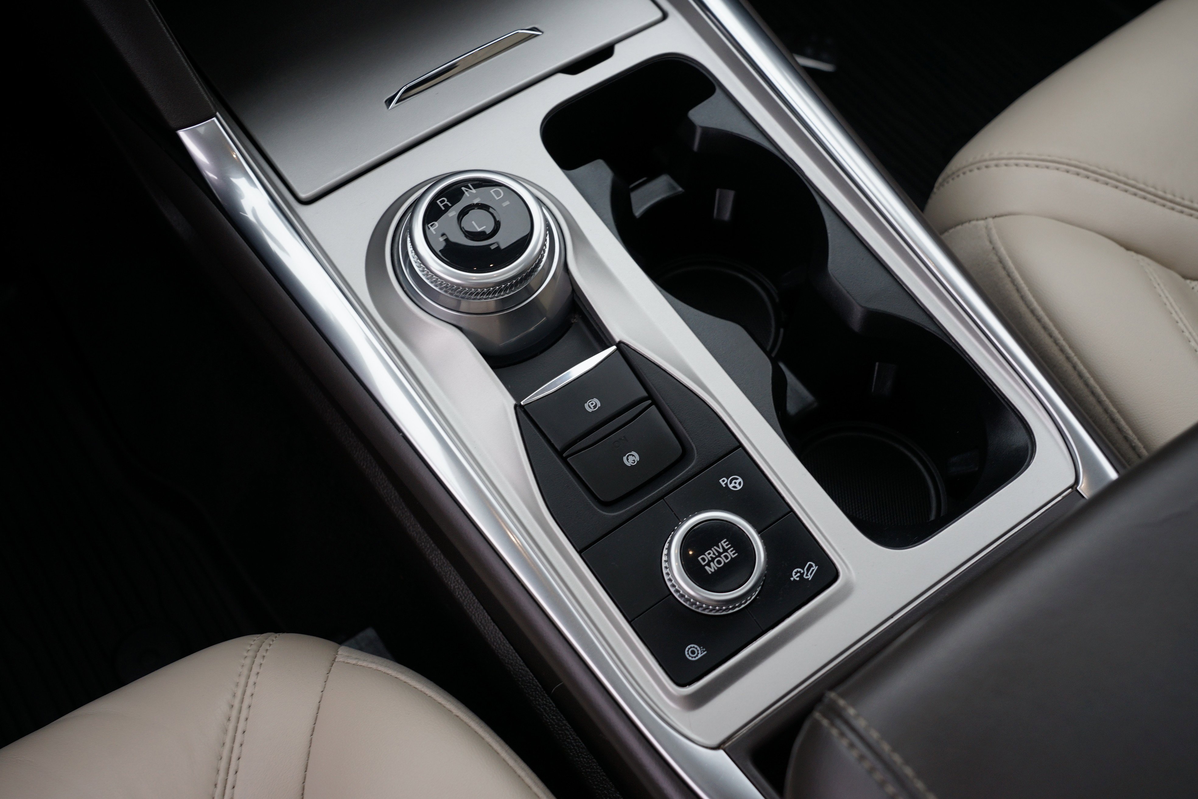 Used 2022 Ford Explorer Platinum AWD/4WD image 27
