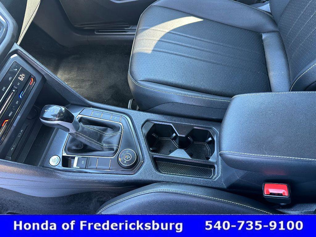 Used 2024 Volkswagen Tiguan SE R-Line image 25