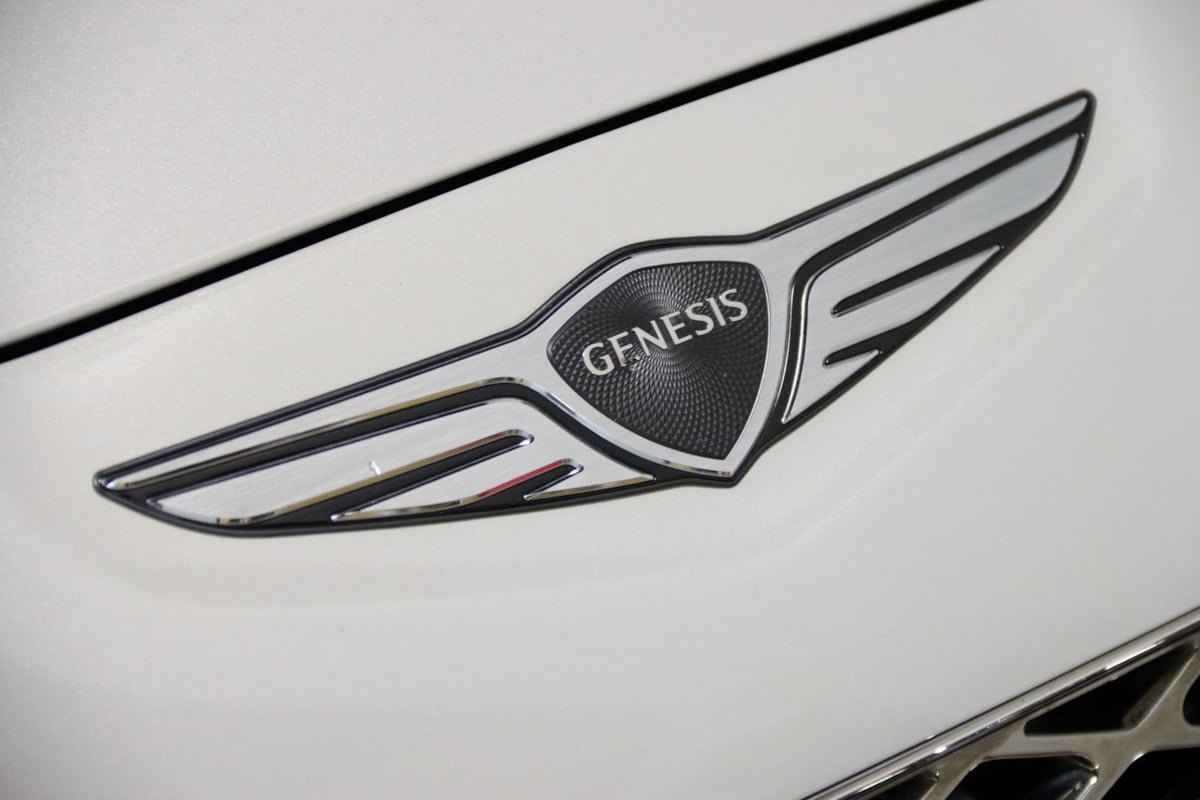 Used 2025 Genesis G70 2.5T image 24