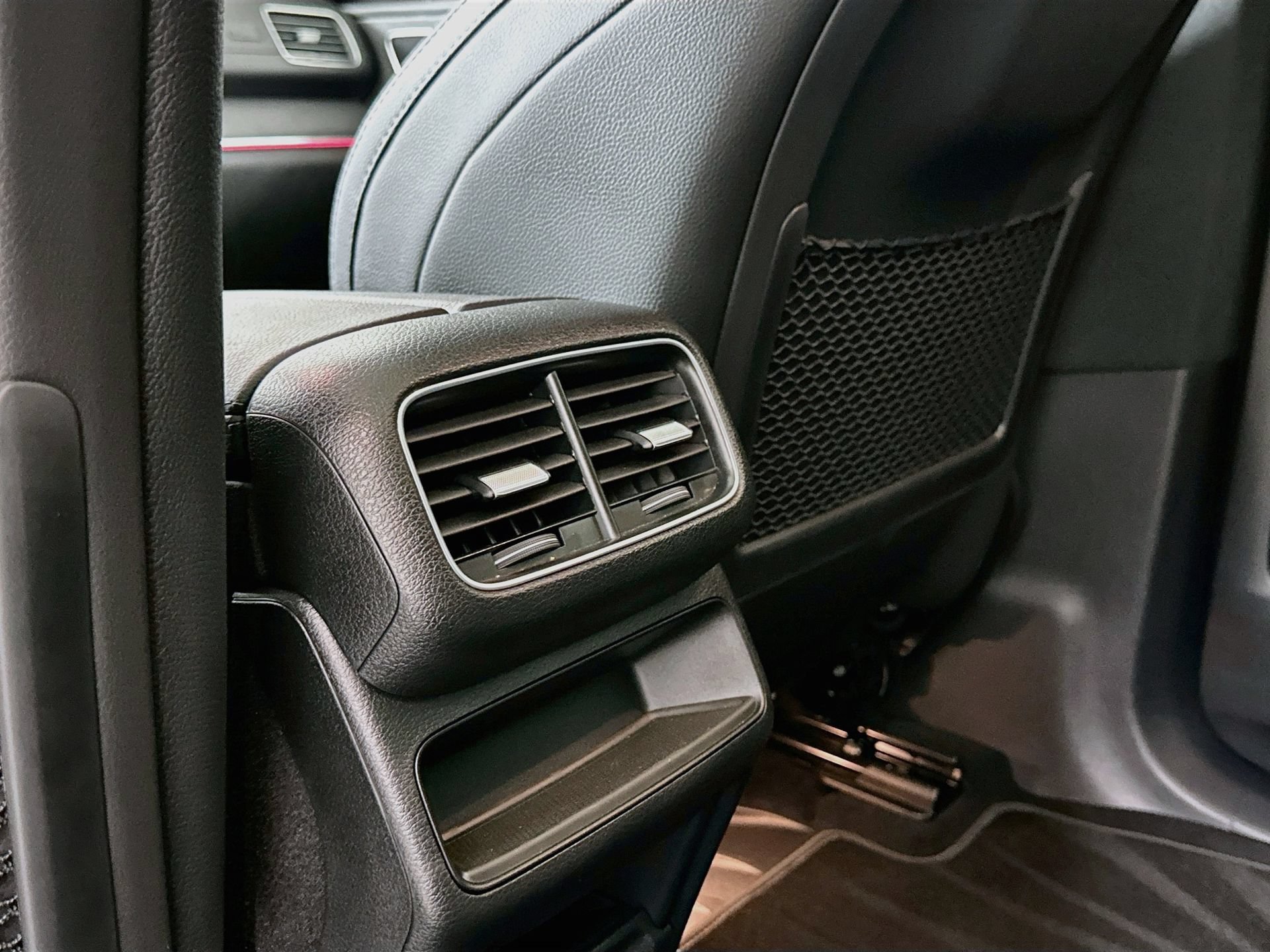 Certified 2026 Mercedes-Benz GLE 350 4MATIC image 28