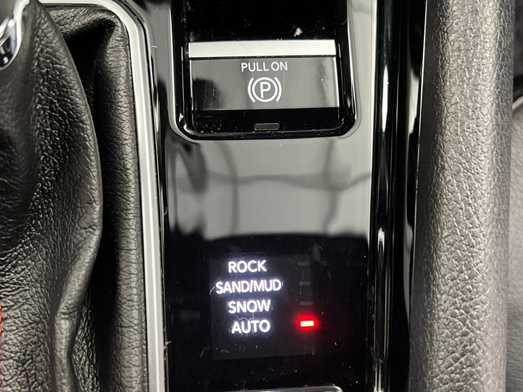 Used 2024 Jeep Compass Trailhawk image 44