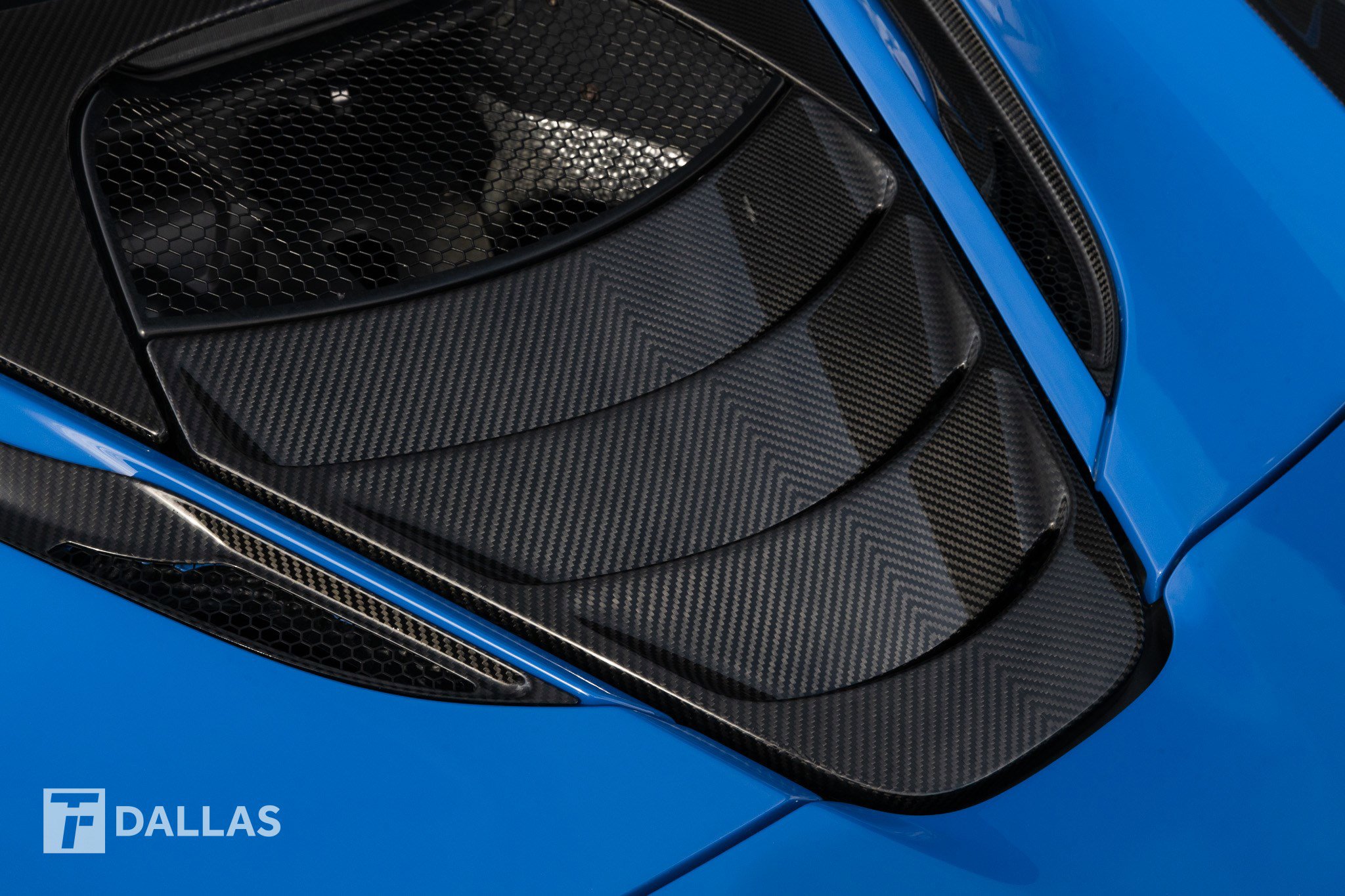 Used 2018 McLaren 720S image 16