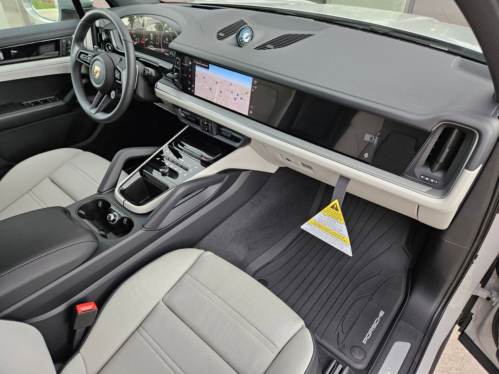 New 2026 Porsche Cayenne E-Hybrid AWD/4WD image 26