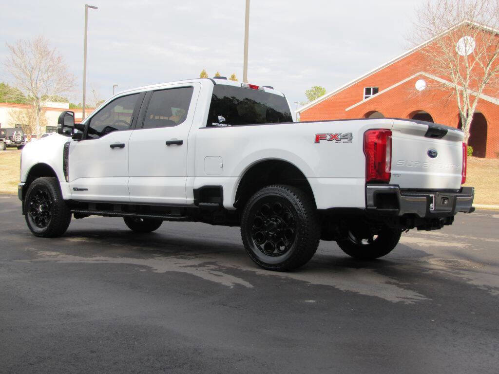 Used 2024 Ford F250 XLT w/ FX4 Off-Road Package image 7