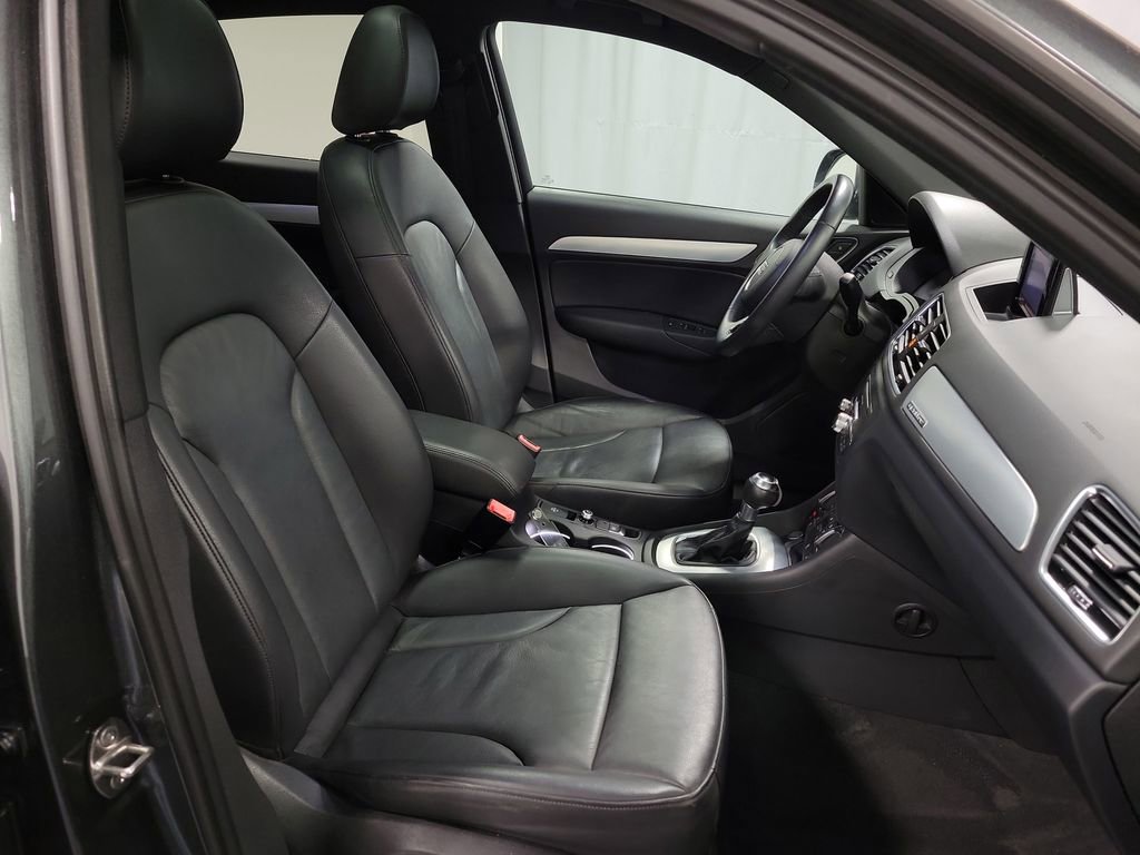 Used 2018 Audi Q3 2.0T Premium image 28