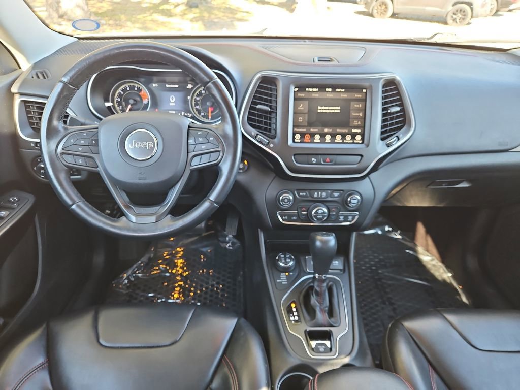 Used 2019 Jeep Cherokee Trailhawk w/ Trailer Tow Group image 8