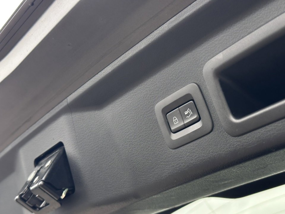 Used 2022 MAZDA CX-30 AWD 2.5 S w/ Premium Package image 8