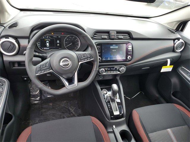 New 2025 Nissan Versa SR w/ Trunk Package image 8