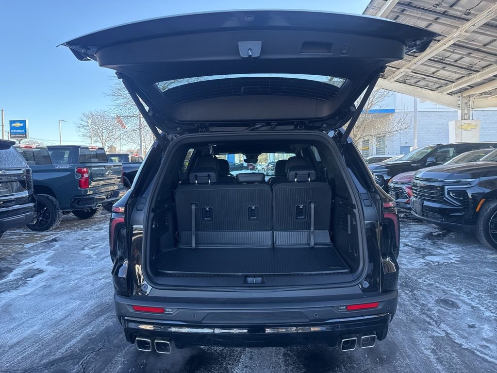 New 2026 Chevrolet Traverse LT w/ Midnight/Sport Edition image 7