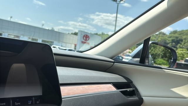 Used 2023 Lexus RX 350 Premium w/ Accessory Package AWD/4WD image 18