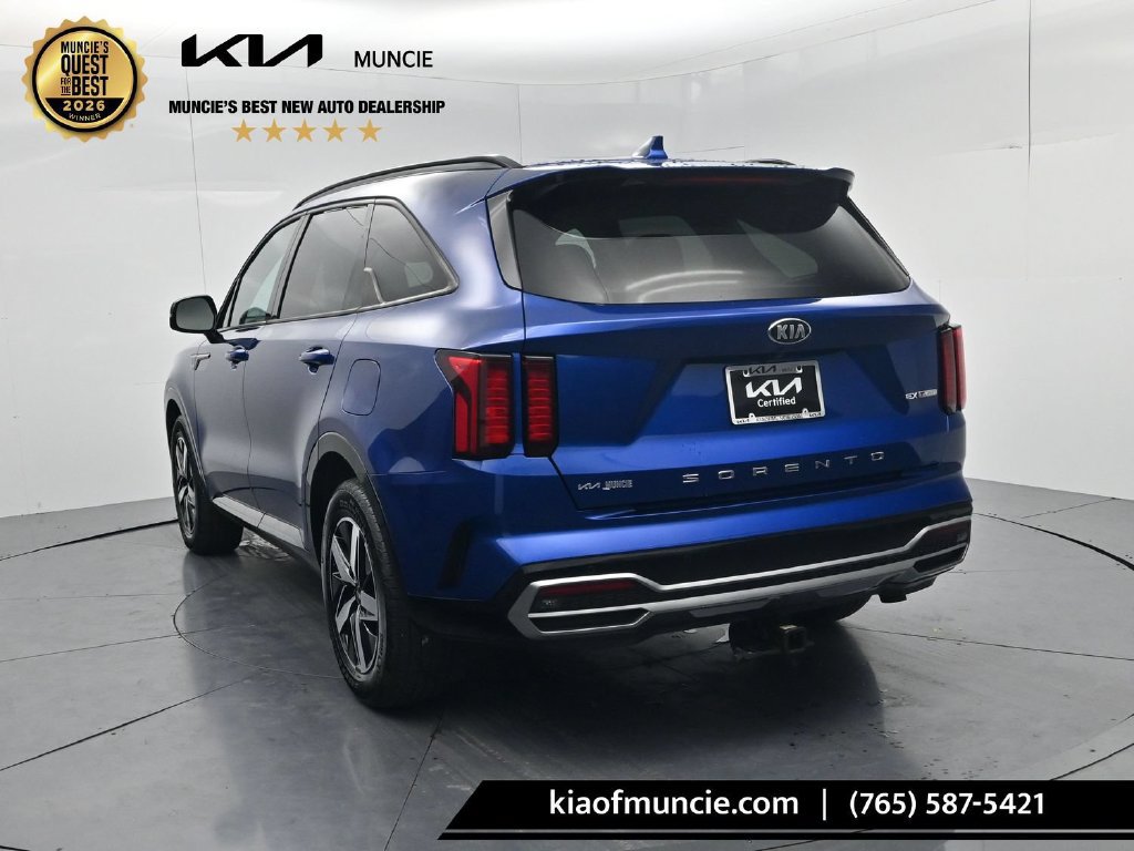 Certified 2021 Kia Sorento EX w/ Panoramic Sunroof Package FWD image 6