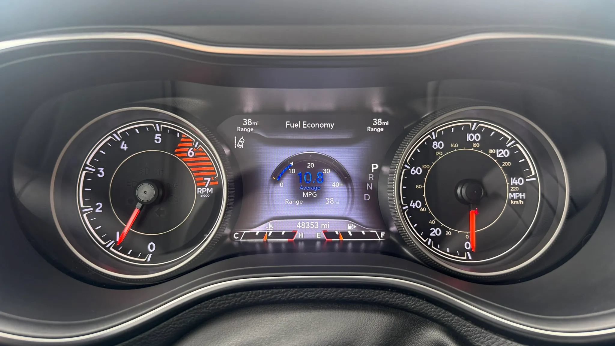Used 2019 Jeep Cherokee Limited w/ Luxury Group FWD image 16