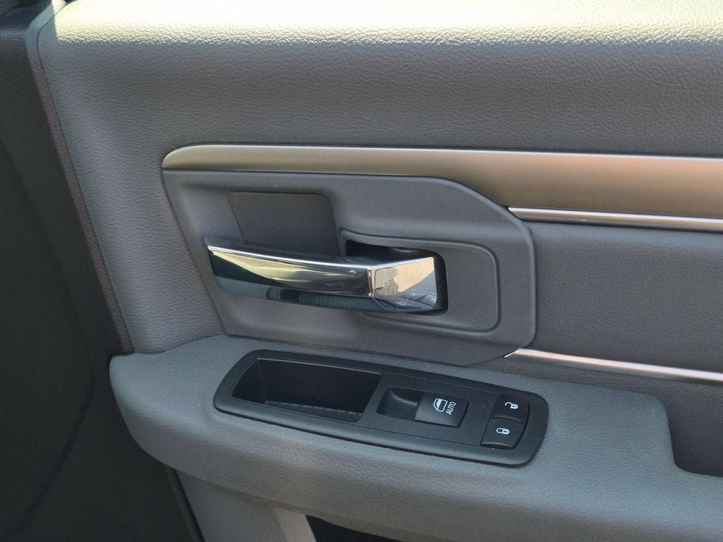 Used 2019 RAM 1500 Big Horn AWD/4WD image 33