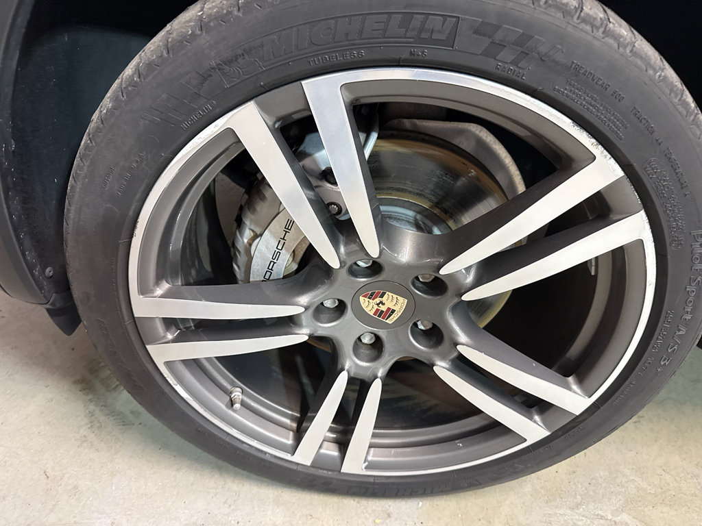 Used 2012 Porsche Cayenne S AWD/4WD image 33