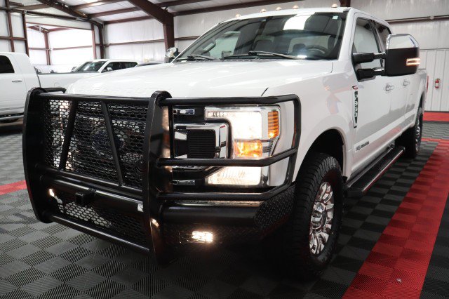 Used 2021 Ford F350 XLT w/ XLT Premium Package AWD/4WD image 16