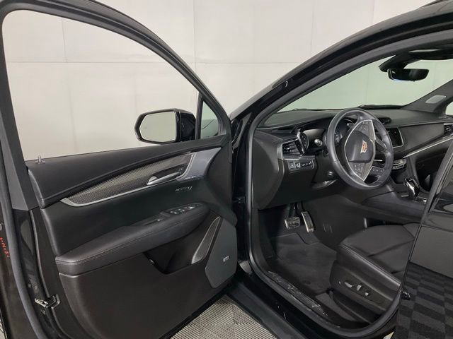 Used 2024 Cadillac XT5 Sportv w/ Technology Package image 23