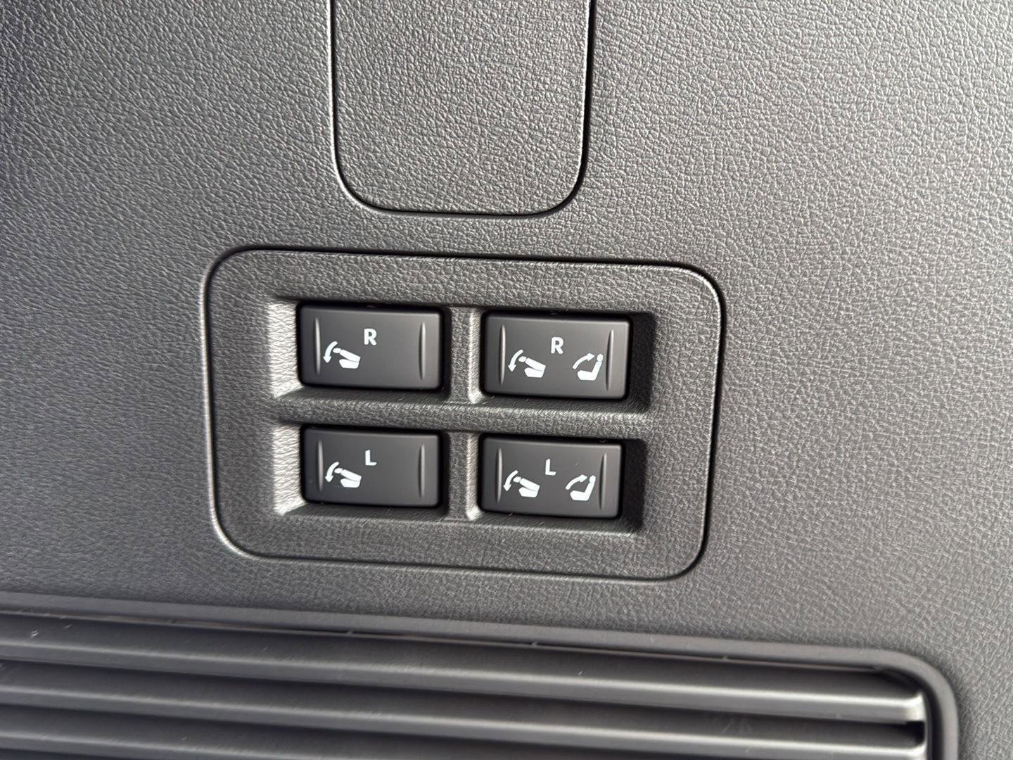 New 2026 Nissan Armada SL image 23