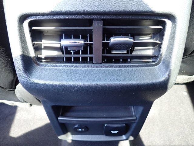 Used 2023 Ford Edge SEL w/ Convenience Package AWD/4WD image 19