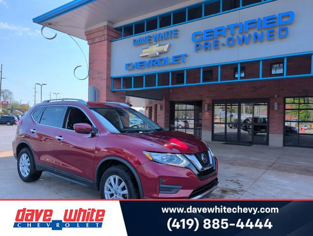 Used 2018 Nissan Rogue SV image 1