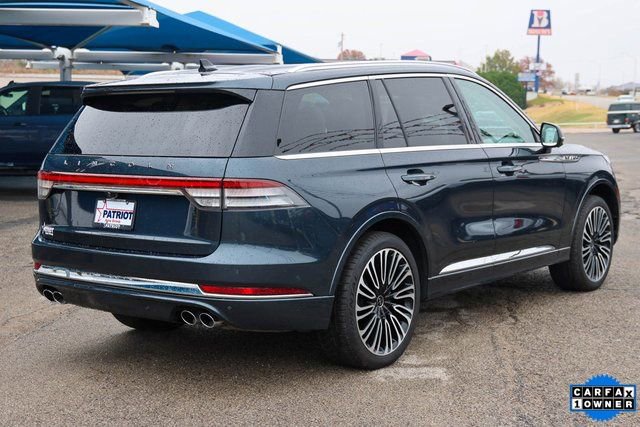Used 2023 Lincoln Aviator Black Label w/ Class IV Trailer Tow Package image 3