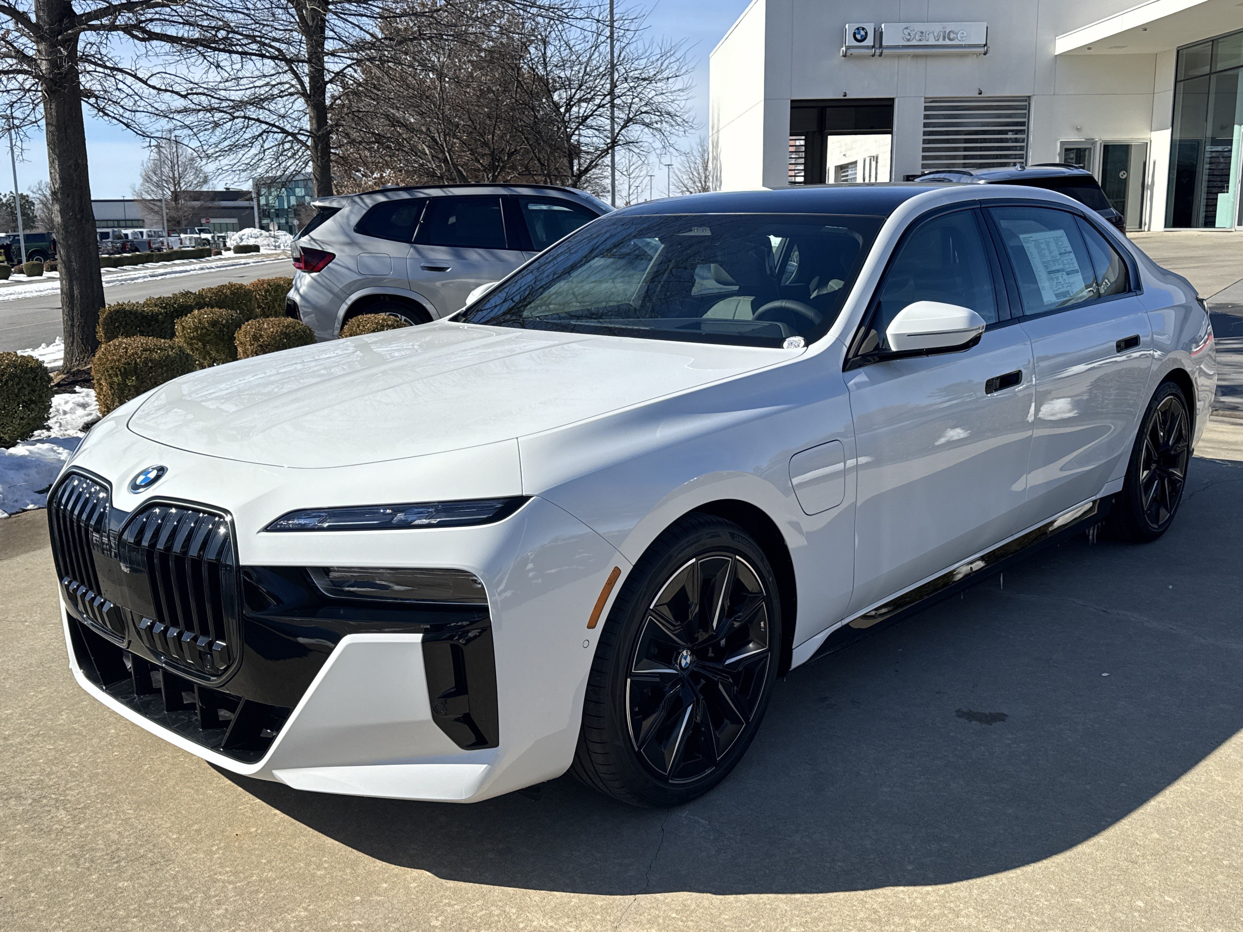 New 2026 BMW 750e xDrive w/ Executive Package AWD/4WD image 1
