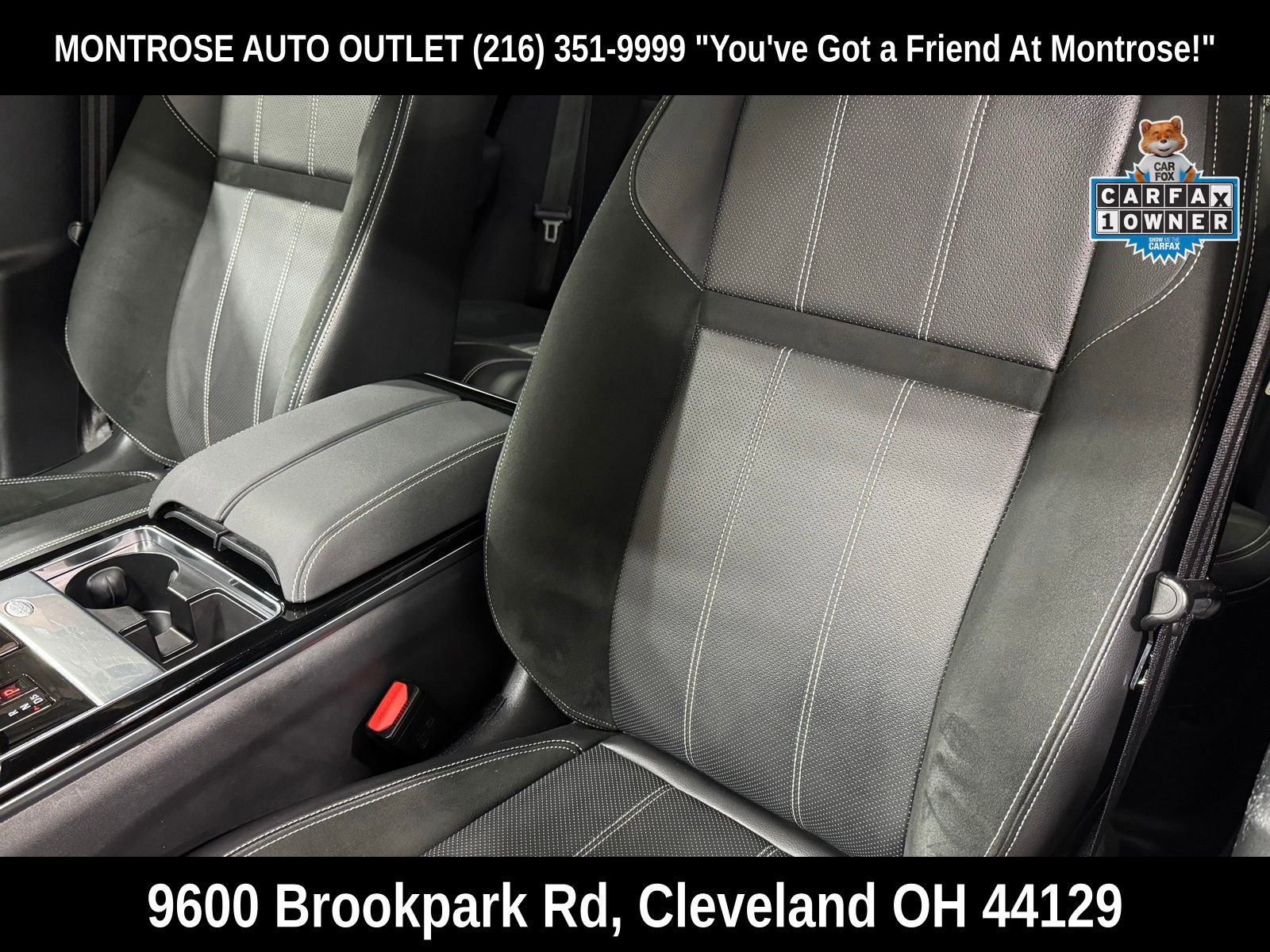 Used 2023 Land Rover Range Rover Velar R-Dynamic S image 28