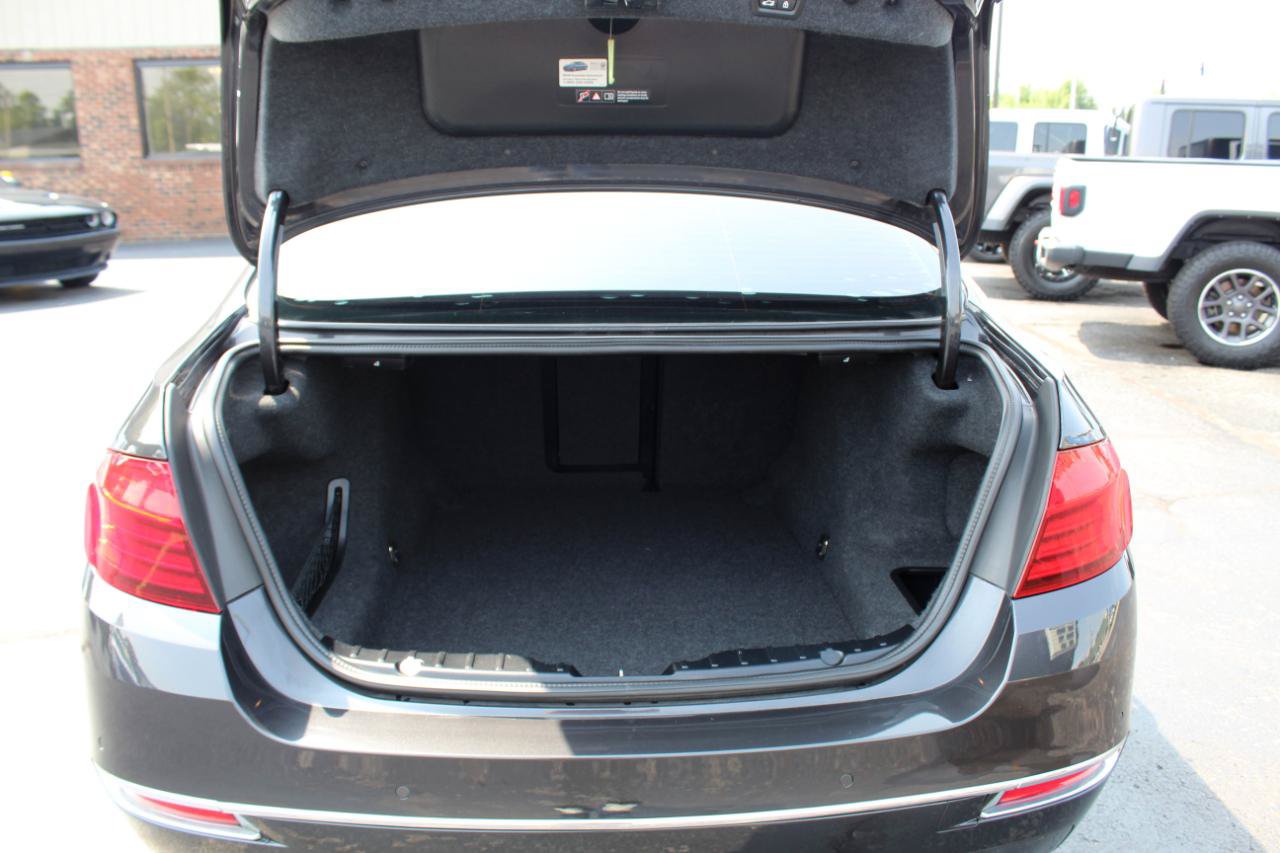 Used 2016 BMW 528i xDrive Sedan AWD/4WD image 13