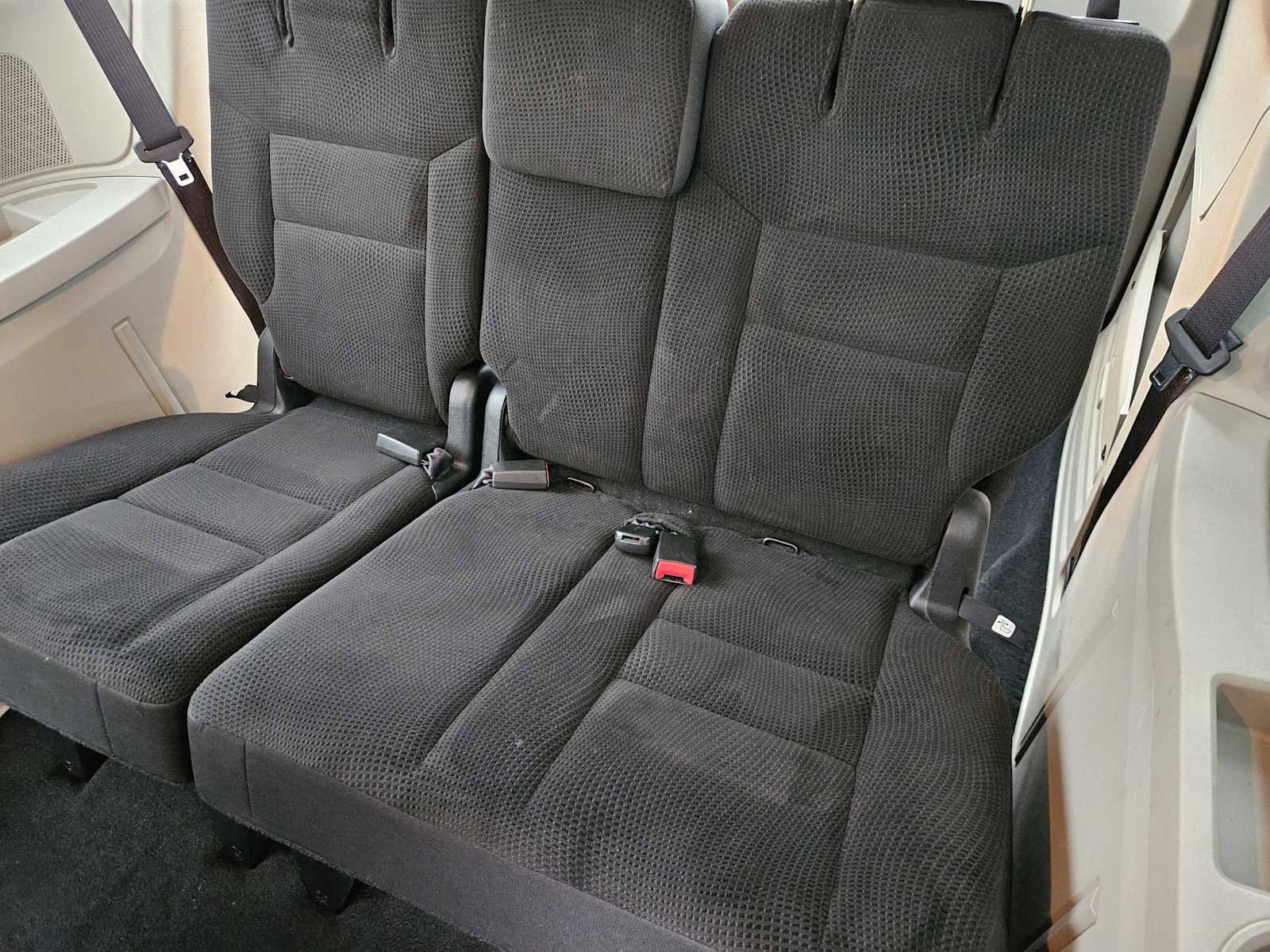 Used 2019 Dodge Grand Caravan SE image 29