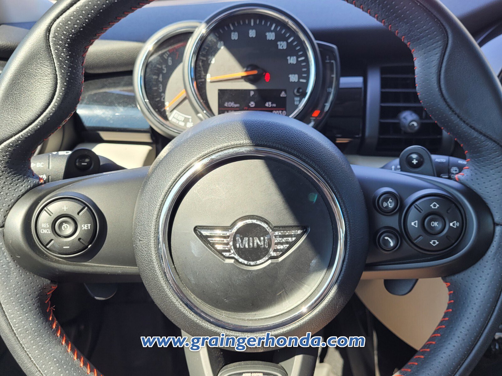 Used 2019 MINI Cooper S w/ Signature Upholstery Package image 18