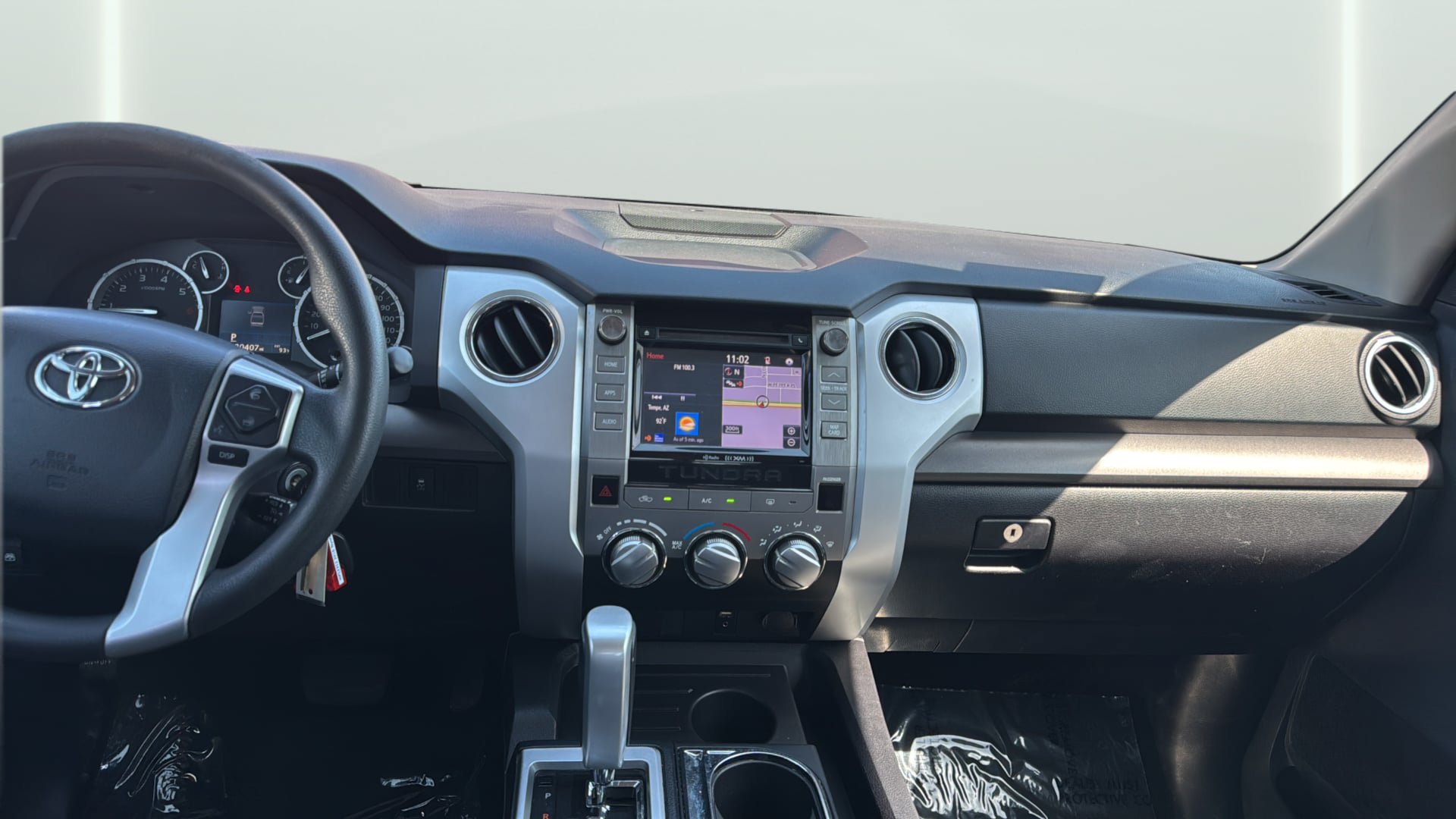 Used 2015 Toyota Tundra SR5 w/ SR5 Upgrade Package RWD image 16
