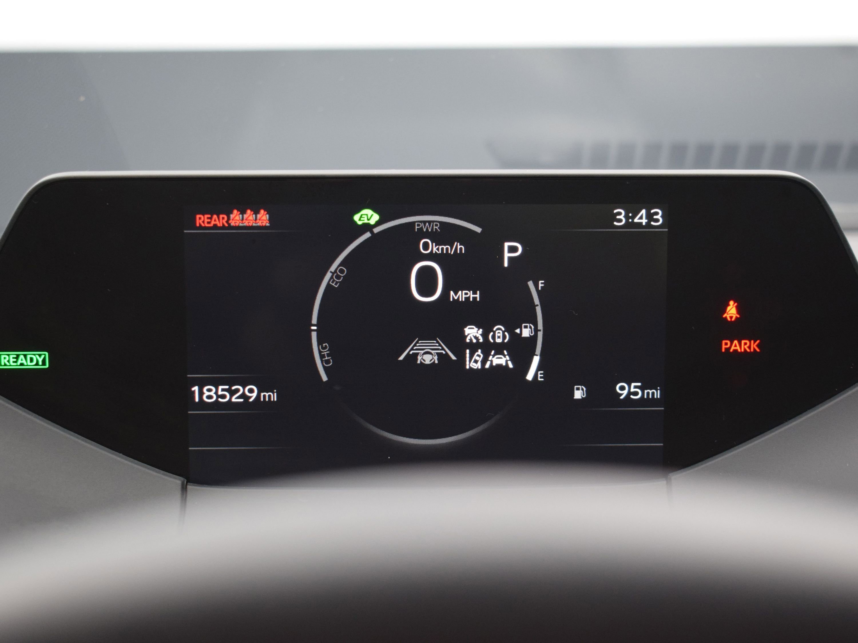 Used 2025 Toyota Prius LE image 16