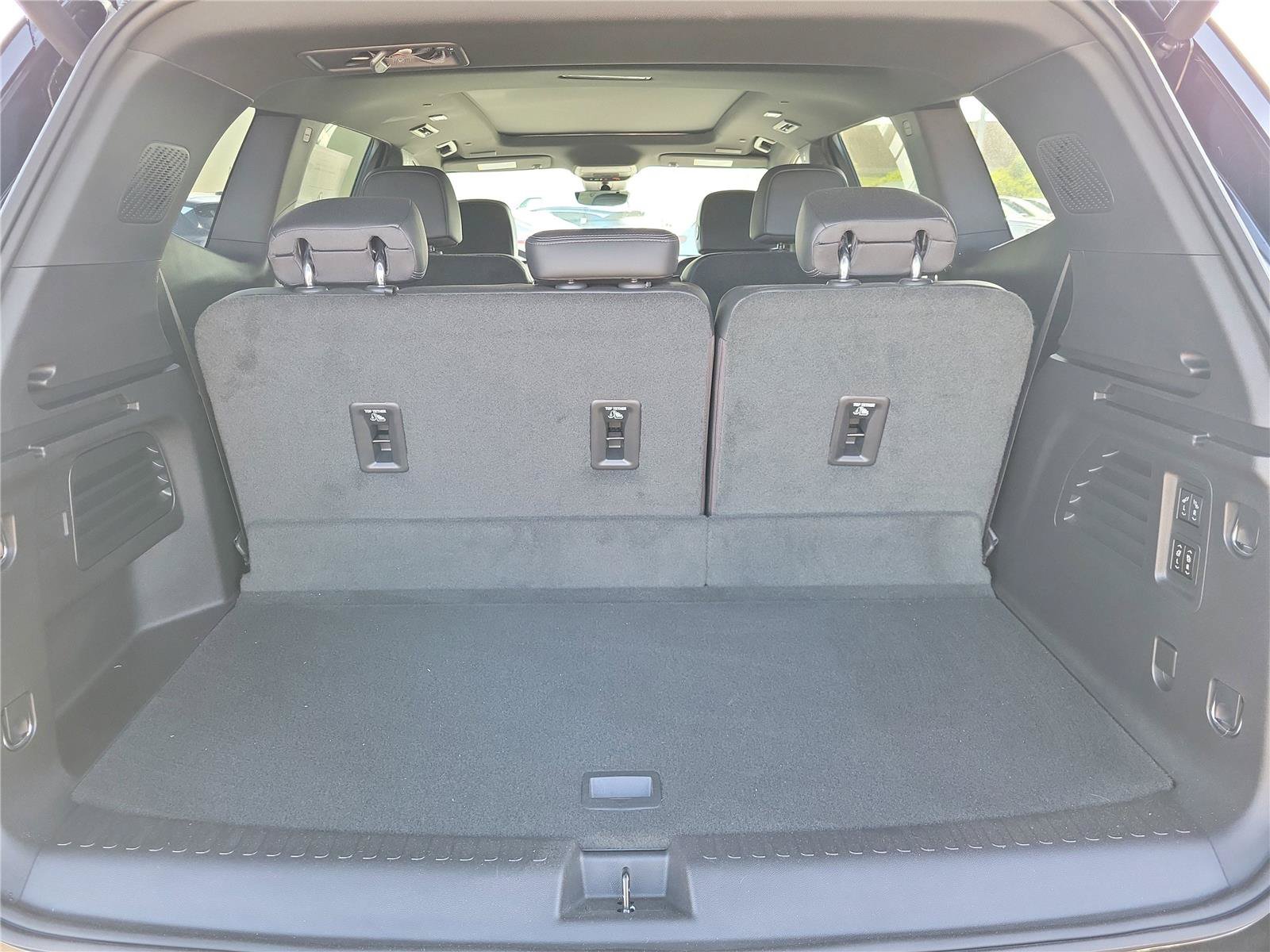 New 2026 Buick Enclave Sport Touring w/ Power Package FWD image 8