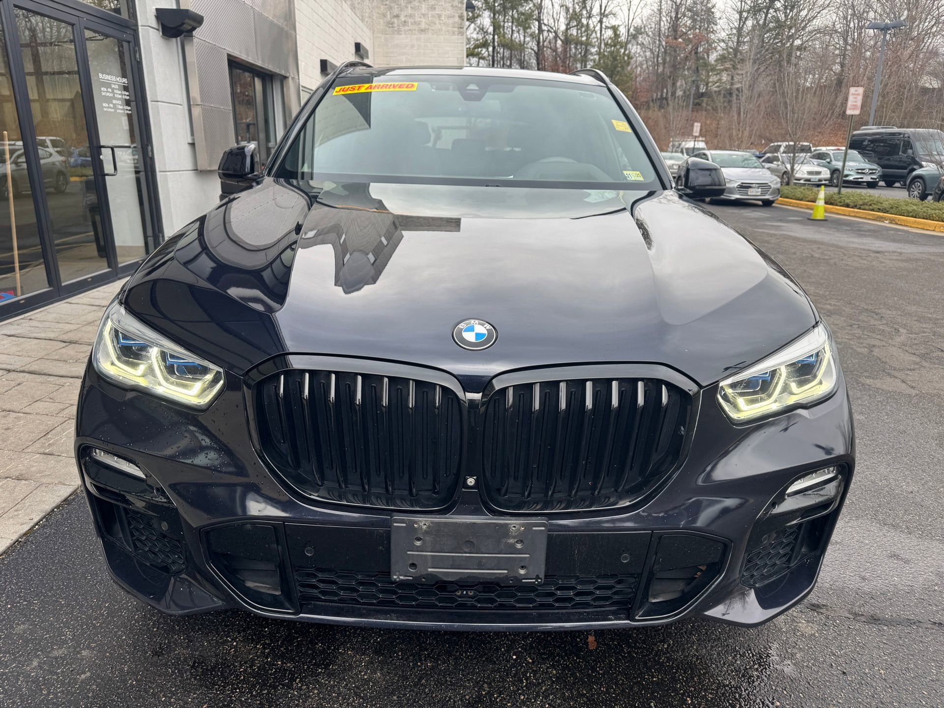 Used 2019 BMW X5 xDrive40i w/ M Sport Package image 2